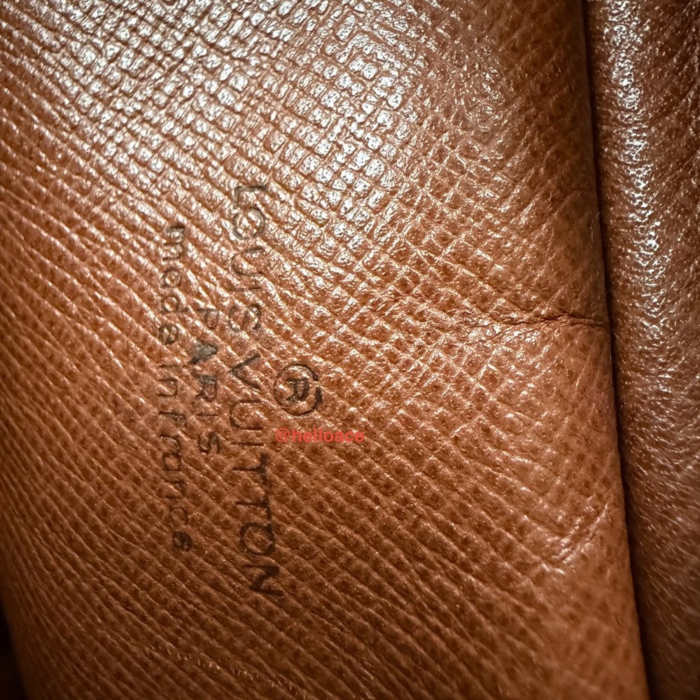 Louis Vuitton - Picture 5 of 5